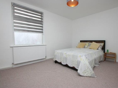 1 Bedroom House Share For Rent In Kettering, Northamptonshire