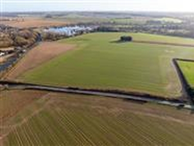 180.33 acres, Land At Old Hall Farm, Thurston Road, Pakenham, Bury St. Edmunds, IP31 2NG, Suffolk