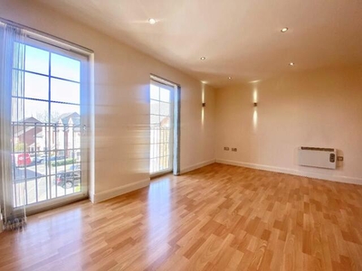 2 Bedroom Apartment For Rent In Holywell Heights, Sheffield