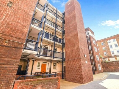 2 Bedroom Apartment For Rent In Old Castle Street, London