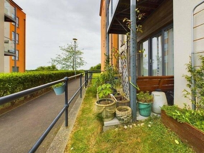 2 Bedroom Apartment For Sale In Portishead, Bristol