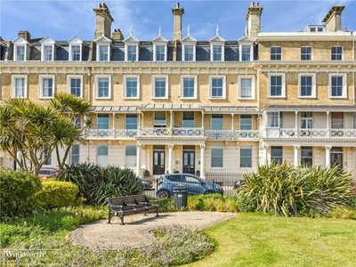2 Bedroom Apartment For Sale In Worthing, West Sussex