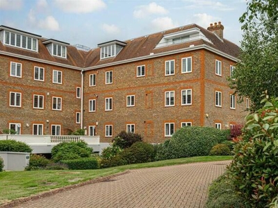 2 Bedroom Apartment Reigate Surrey