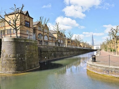 2 Bedroom Duplex For Rent In Wapping