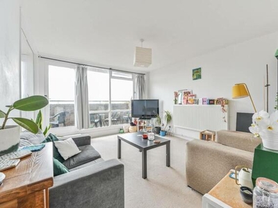 2 Bedroom Flat For Rent In Brixton, London