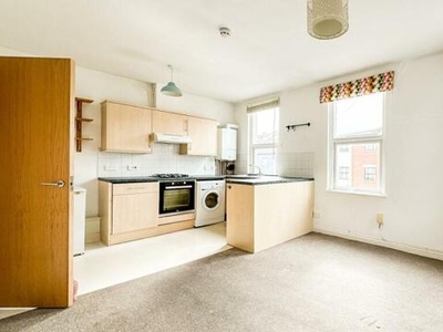 2 Bedroom Flat For Sale In Bedminster, Bristol