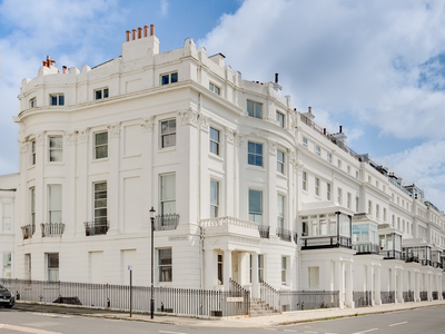 2 bedroom property for sale in Chichester Terrace, Brighton, BN2