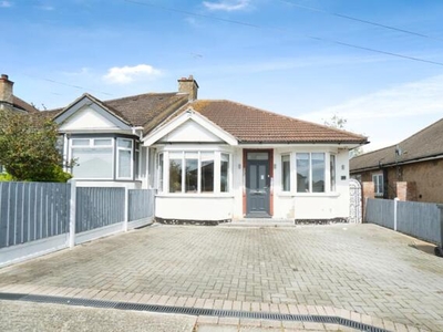 2 Bedroom Semi-detached Bungalow For Sale In Upminster