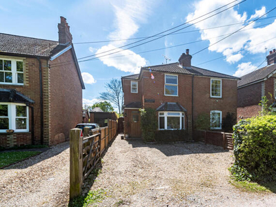 2 Bedroom Semi-detached House For Sale In Frogmore, Hampshire