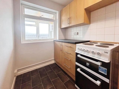 2 Bedroom Shared Living/roommate Kettering Northamptonshire