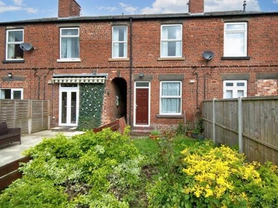 2 Bedroom Terraced House For Sale In Chesterfield, Derbyshire