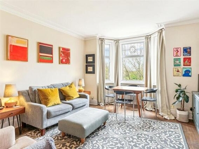 3 Bedroom Apartment For Sale In New Kings Road, London