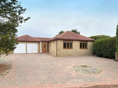 3 Bedroom Bungalow For Sale In Red House Farm, Whitley Bay