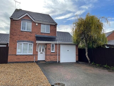 3 Bedroom Detached House For Rent In Droitwich, Worcestershire