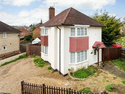 3 Bedroom Detached House For Sale In Camberley, Surrey