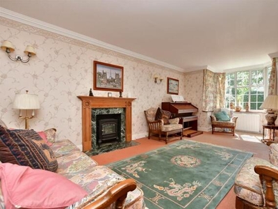 3 Bedroom Detached House For Sale In Cranleigh