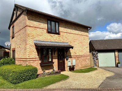 3 Bedroom Detached House For Sale In Daventry, Northamptonshire