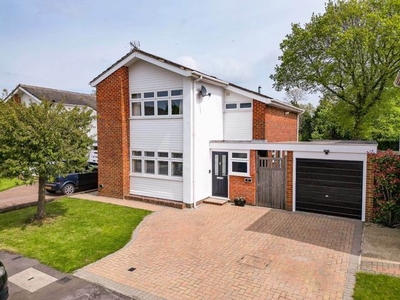 3 bedroom detached house for sale Reading, RG4 8XL