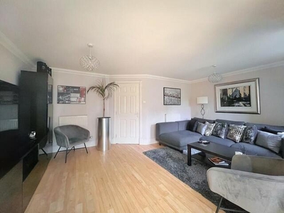 3 Bedroom Ground Floor Flat For Rent In Alderley Edge