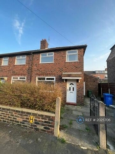 3 Bedroom House Altrincham Greater Manchester