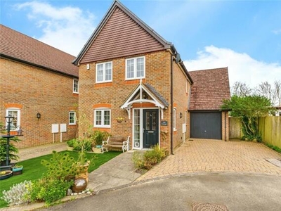 3 Bedroom Link Detached House For Sale In Crawley, West Sussex