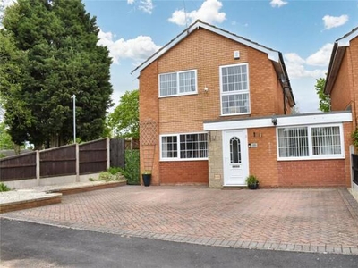 3 Bedroom Link Detached House For Sale In Droitwich Spa, Worcestershire