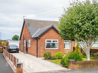 3 Bedroom Semi-detached Bungalow For Sale In Euxton