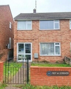 3 Bedroom Semi-detached House For Rent In Bristol