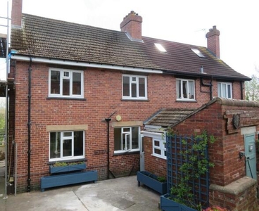 3 Bedroom Semi-detached House For Rent In Shrewsbury, Shropshire