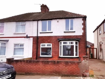 3 Bedroom Semi-detached House For Rent In Stockton-on-tees, Durham