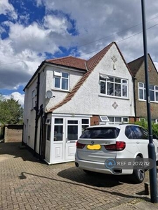 3 Bedroom Semi-detached House For Rent In Wembley