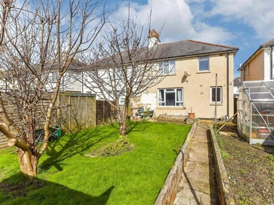 3 Bedroom Semi-detached House For Sale In Bognor Regis