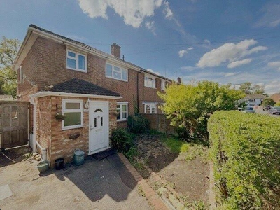 3 Bedroom Semi-detached House For Sale In Camberley, Surrey