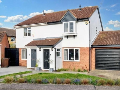 3 Bedroom Semi-detached House For Sale In Chelmer Village, Chelmsford