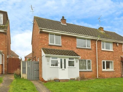 3 Bedroom Semi-detached House For Sale In Droitwich, Worcestershire