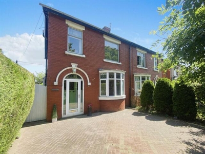 3 Bedroom Semi-detached House For Sale In Farington