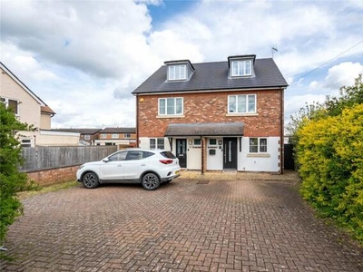 3 Bedroom Semi-detached House For Sale In Leighton Buzzard, Bedfordshire