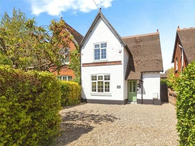 3 Bedroom Semi-detached House For Sale In Maidenhead, Berkshire