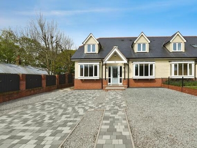 3 Bedroom Semi-detached House For Sale In Southminster, Essex