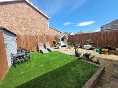 3 Bedroom Semi-detached House For Sale In Stokesley, Middlesbrough