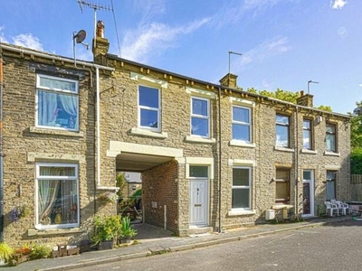 3 Bedroom Terraced House For Rent In Cleckheaton, West Yorkshire