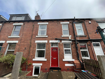 3 Bedroom Terraced House For Rent In Leeds