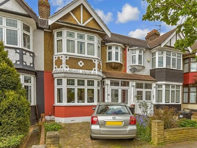 3 Bedroom Terraced House For Sale In Gants Hill, Ilford