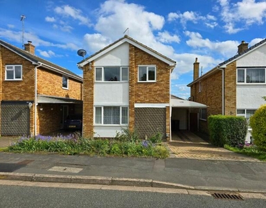 4 Bedroom Detached House For Sale In Abington Vale