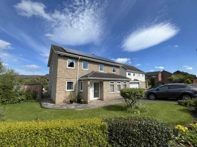 4 Bedroom Detached House For Sale In Guisborough, North Yorkshire