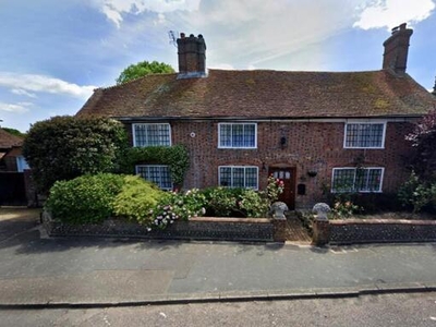 4 Bedroom Detached House For Sale In High Street