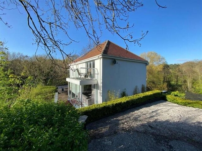 4 Bedroom Detached House For Sale In James Park, Dyserth
