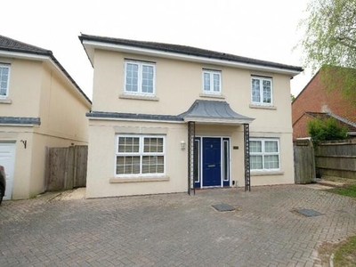 4 Bedroom Detached House For Sale In Marchwood, Southampton