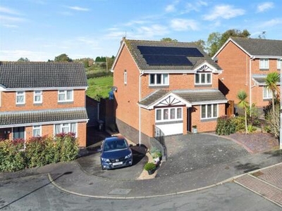 4 Bedroom Detached House For Sale In Thornton