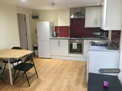 4 Bedroom Flat For Rent In Bradford